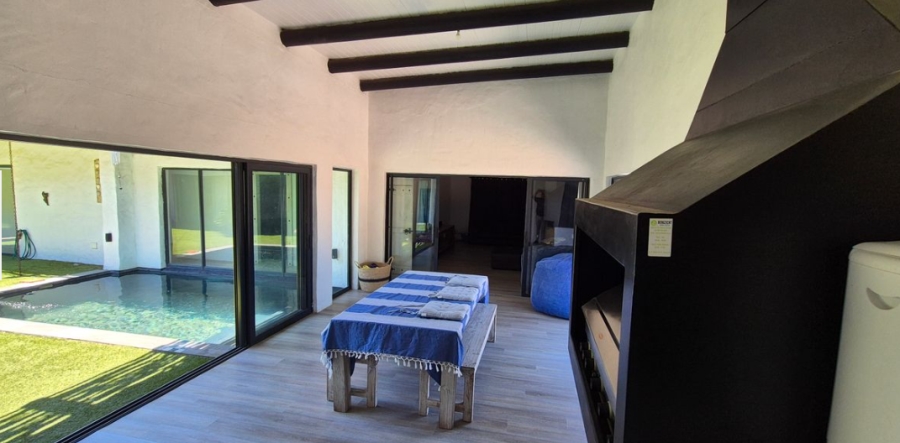 5 Bedroom Property for Sale in Cape Farms Western Cape